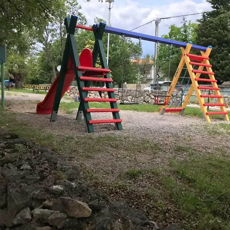 Dora